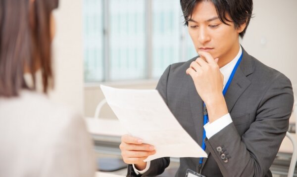 面接　退職理由　転職活動　悩み　正直